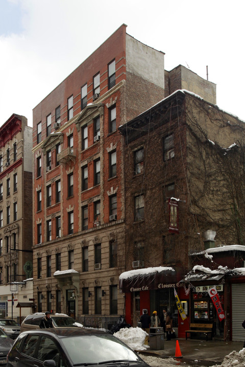 240 E 9th St in New York, NY - Foto de edificio