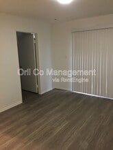 14333 Haynes St in Los Angeles, CA - Foto de edificio - Building Photo