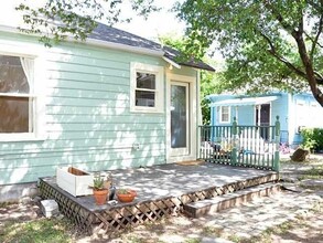 809 E 45th St in Austin, TX - Foto de edificio - Building Photo
