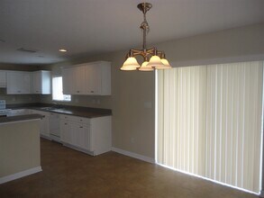 6337 Magnolia Trails Ln in Gibsonton, FL - Building Photo - Building Photo