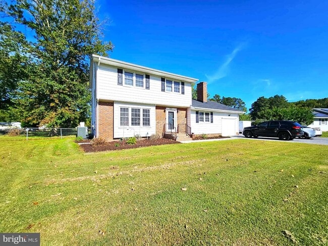 property at 8681 Mar Lynn Dr