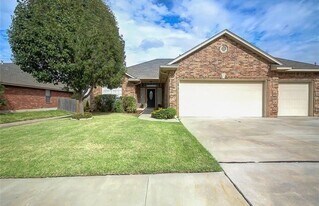 16300 Vicki Dr in Oklahoma City, OK - Building Photo