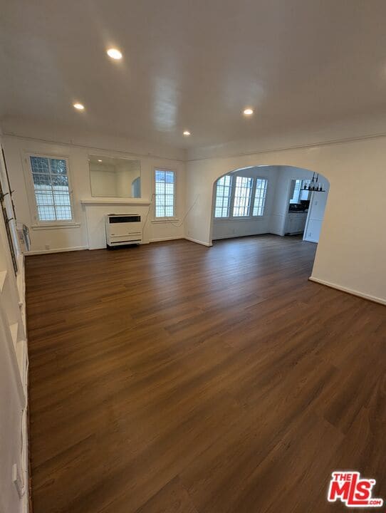 640 N Poinsettia Pl in Los Angeles, CA - Building Photo - Building Photo