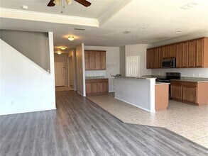 1204 Rivers Creek Ln in Little Elm, TX - Foto de edificio - Building Photo