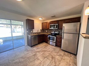 7847 Putnam Cir in New Port Richey, FL - Foto de edificio - Building Photo