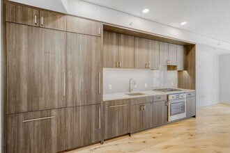 121 Stewart St in Seattle, WA - Foto de edificio - Building Photo