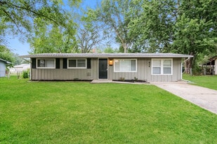 414 N Cochise Dr in Independence, MO - Building Photo