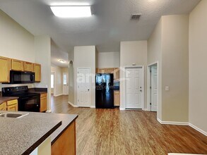 766 E Red House Branch Rd in St. Augustine, FL - Foto de edificio - Building Photo