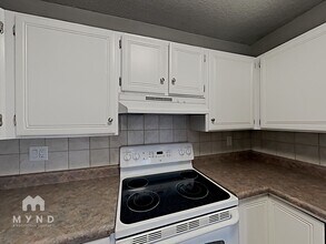 7020 E Girard Ave, Unit 109 in Denver, CO - Building Photo - Building Photo