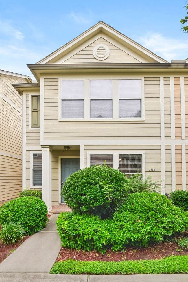 property at 1313 Paige St