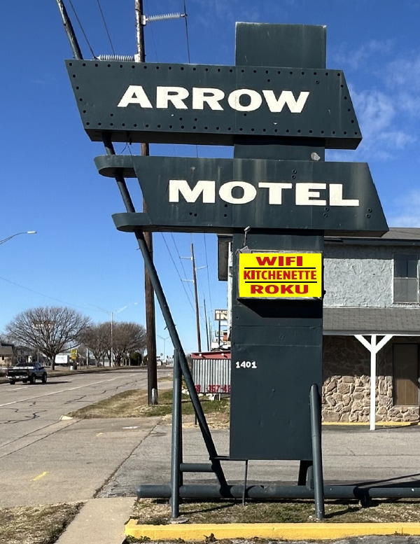 Arrow Motel Extended Stay in Lawton, OK - Building Photo - Building Photo