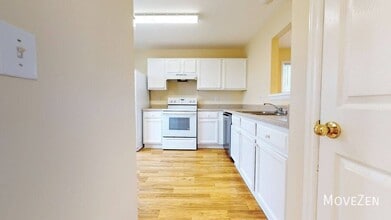 5421 Advantis Dr in Raleigh, NC - Building Photo - Building Photo