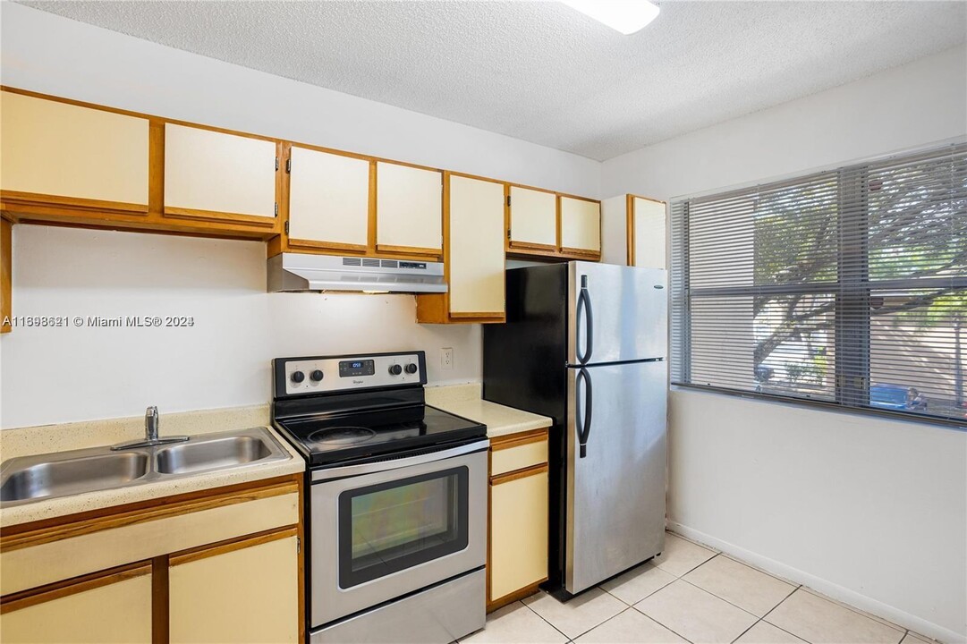 2203 SW 80th Ter, Unit #2203 UPDATED in Miramar, FL - Building Photo