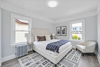 61 James St in Franklin Square, NY - Foto de edificio - Building Photo