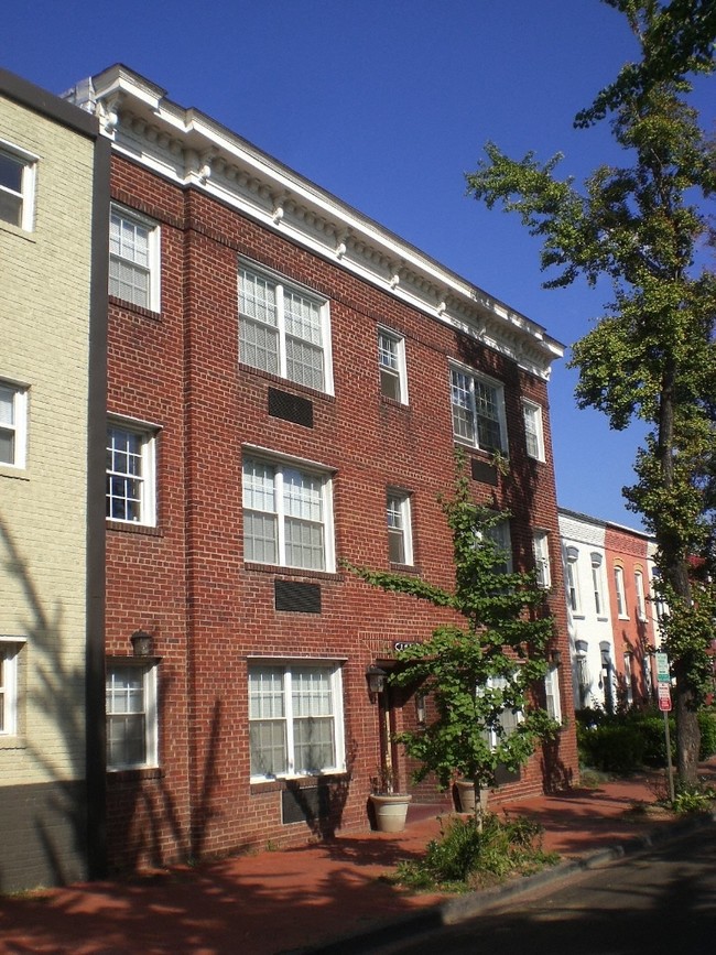 1516 Marion St NW in Washington, DC - Foto de edificio - Building Photo