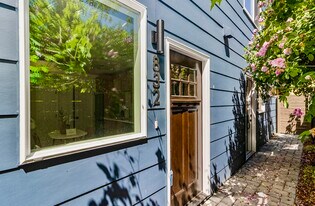 832 S Sullivan St in Seattle, WA - Building Photo
