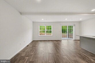 22 Sand St in Lebanon, PA - Building Photo - Building Photo