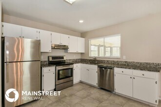 4321 Mongite Rd in North Port, FL - Building Photo - Building Photo