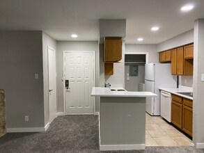 9700 Leawood Blvd in Houston, TX - Building Photo - Building Photo