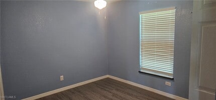 6004 S Moss Cir in La Belle, FL - Building Photo - Building Photo