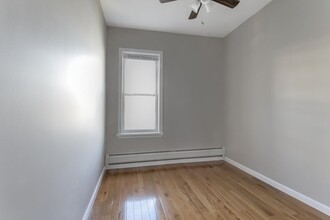 30 Broadway in Jersey City, NJ - Building Photo - Building Photo