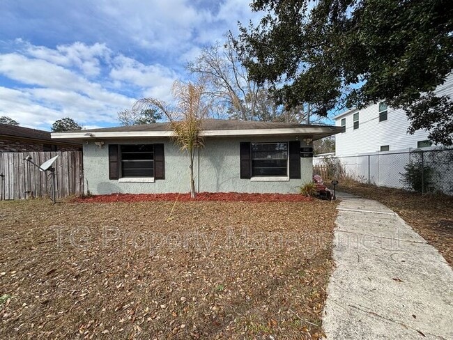 8145 Cheryl Ann Ln in Jacksonville, FL - Building Photo - Building Photo