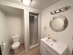 825 W Arapahoe Ave in Salt Lake City, UT - Building Photo - Building Photo