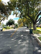 464 Chester Pl in Pomona, CA - Building Photo - Building Photo