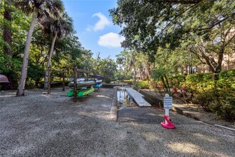 27085 Serrano Way in Bonita Springs, FL - Foto de edificio - Building Photo