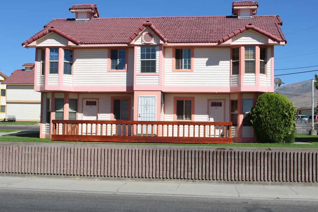 Doll House Apartments & Hacienda Apartments Winnemucca, NV Apartments For Rent