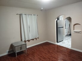 1418 Forrest St, Unit 1418 in Sidney, NE - Building Photo