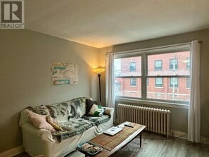 324 Charlotte St in Peterborough, ON - Building Photo - Building Photo