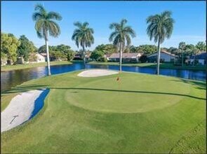 5054 Golfview Ct in Delray Beach, FL - Building Photo - Building Photo