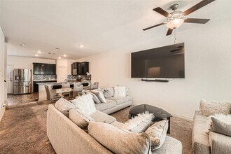 14513 Prairie Sod Ln in Elgin, TX - Building Photo - Building Photo