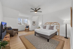 240 Mccormick Pl in Cincinnati, OH - Building Photo