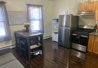 1576 Tremont St in Boston, MA - Building Photo - Building Photo