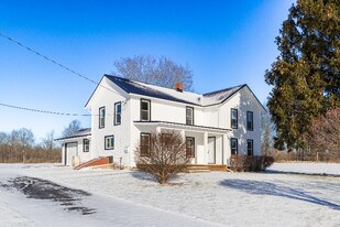 3013 Daansen Rd in Walworth, NY - Building Photo