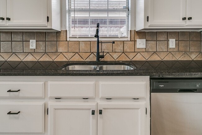 property at 4909 SE 86th Terrace