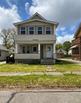 3300 W 128th St, Unit Downstairs