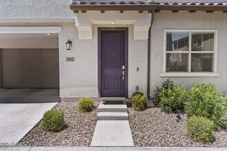 1092 E Newland Dr in Chandler, AZ - Building Photo - Building Photo