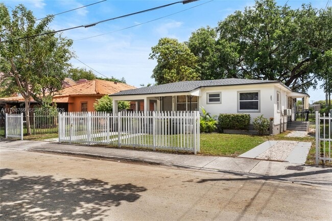 4853 NW 15th Ave in Miami, FL - Building Photo - Building Photo