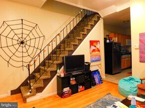 2025 N Gratz St in Philadelphia, PA - Building Photo - Building Photo