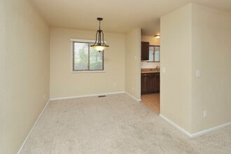 2455 Sunstone Drive in Fort Collins, CO - Building Photo - Building Photo