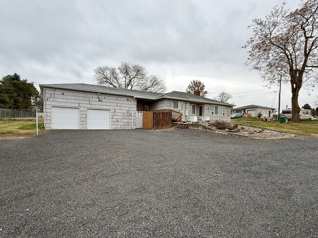 1003 Powers Ave in Lewiston, ID - Building Photo - Building Photo