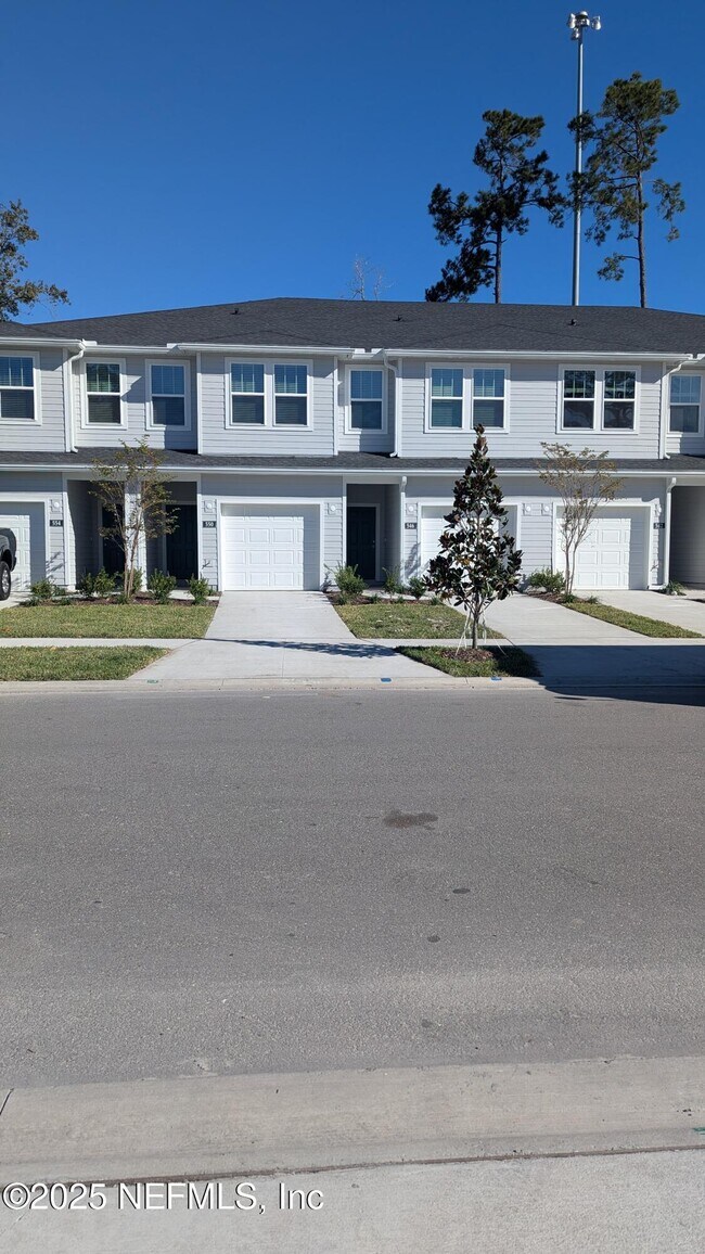 property at 550 Holly Lks Dr