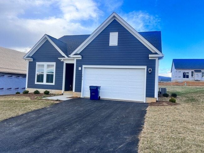 property at 5016 Forsythia Pl