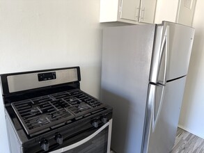 4445 Murietta Ave, Unit #8 in Sherman Oaks, CA - Building Photo - Building Photo