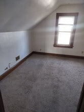 3655 E Holmes Ave in Cudahy, WI - Foto de edificio - Building Photo