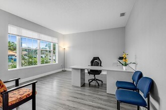 382 Eldron Blvd NE in Palm Bay, FL - Building Photo - Building Photo