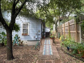 618 W 35th St in Austin, TX - Building Photo - Building Photo